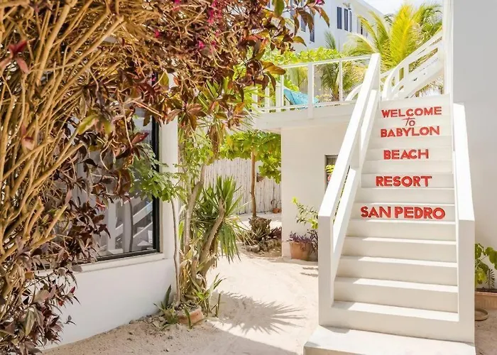 Babylon San Pedro (Ambergris Caye)